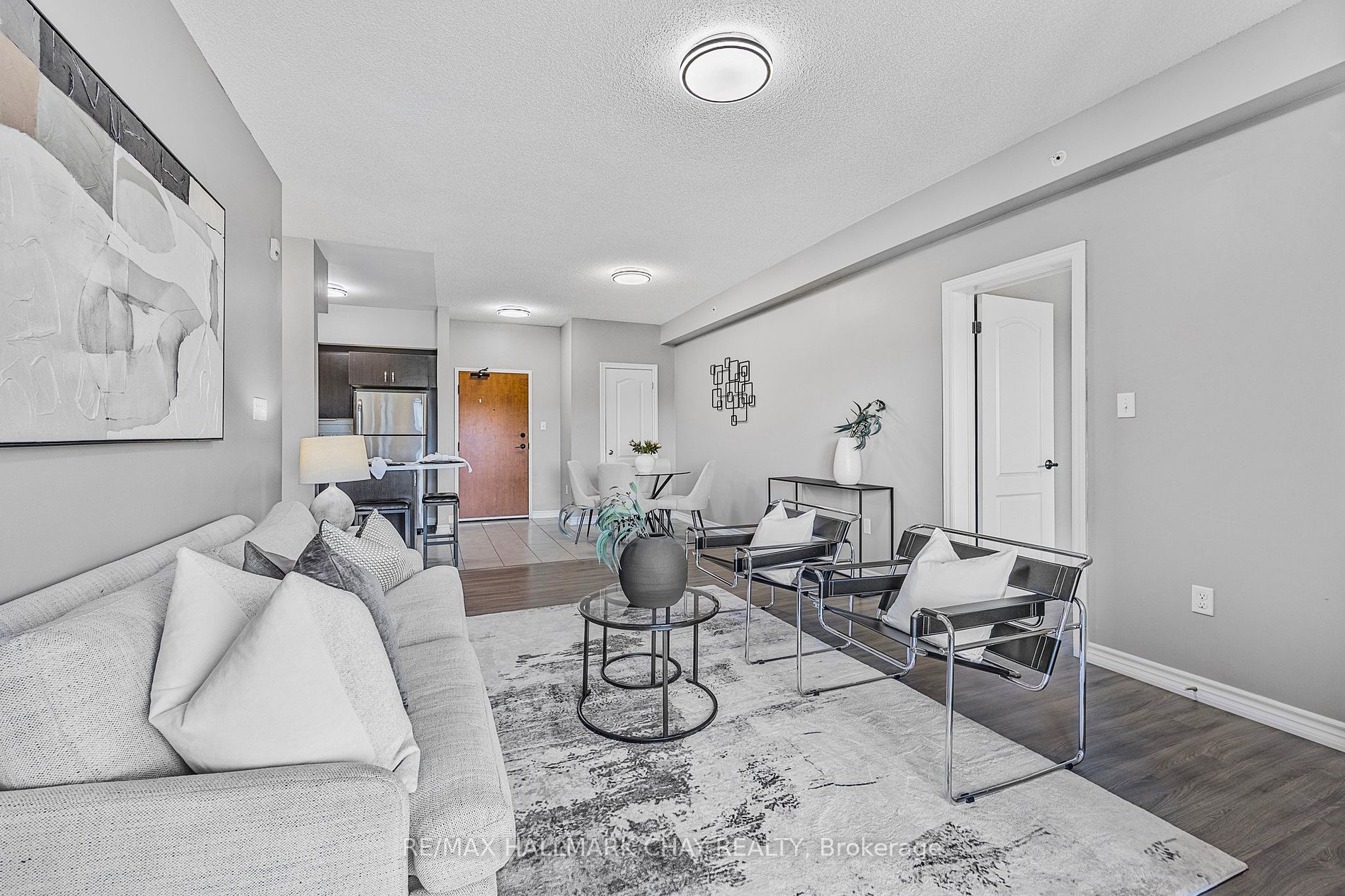 720 Yonge Street, #309