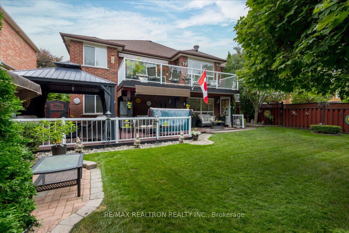84 Kingsridge Rd