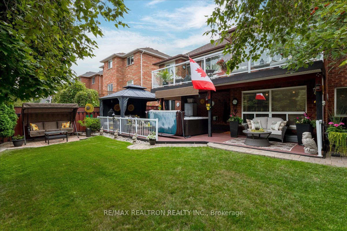 84 Kingsridge Rd