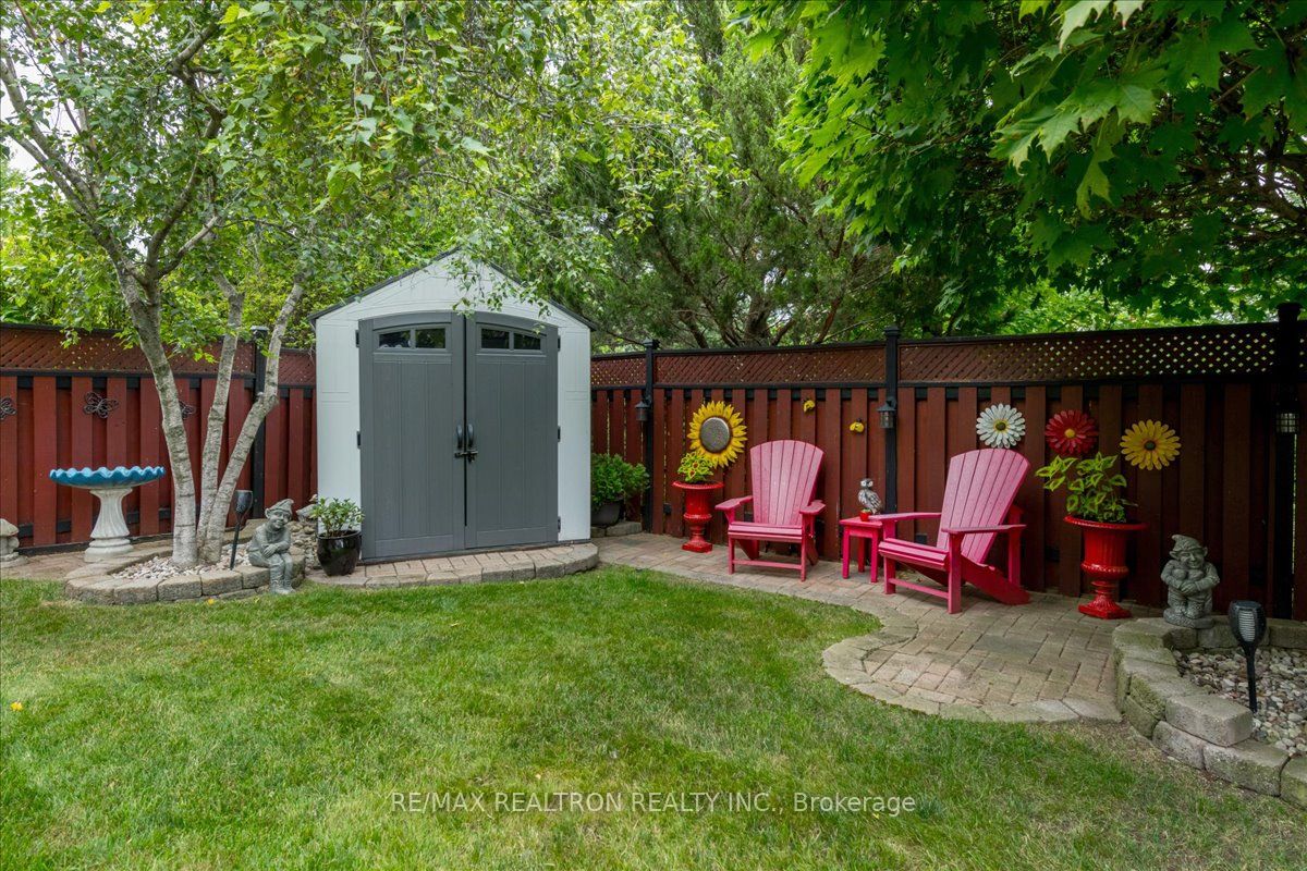 84 Kingsridge Rd
