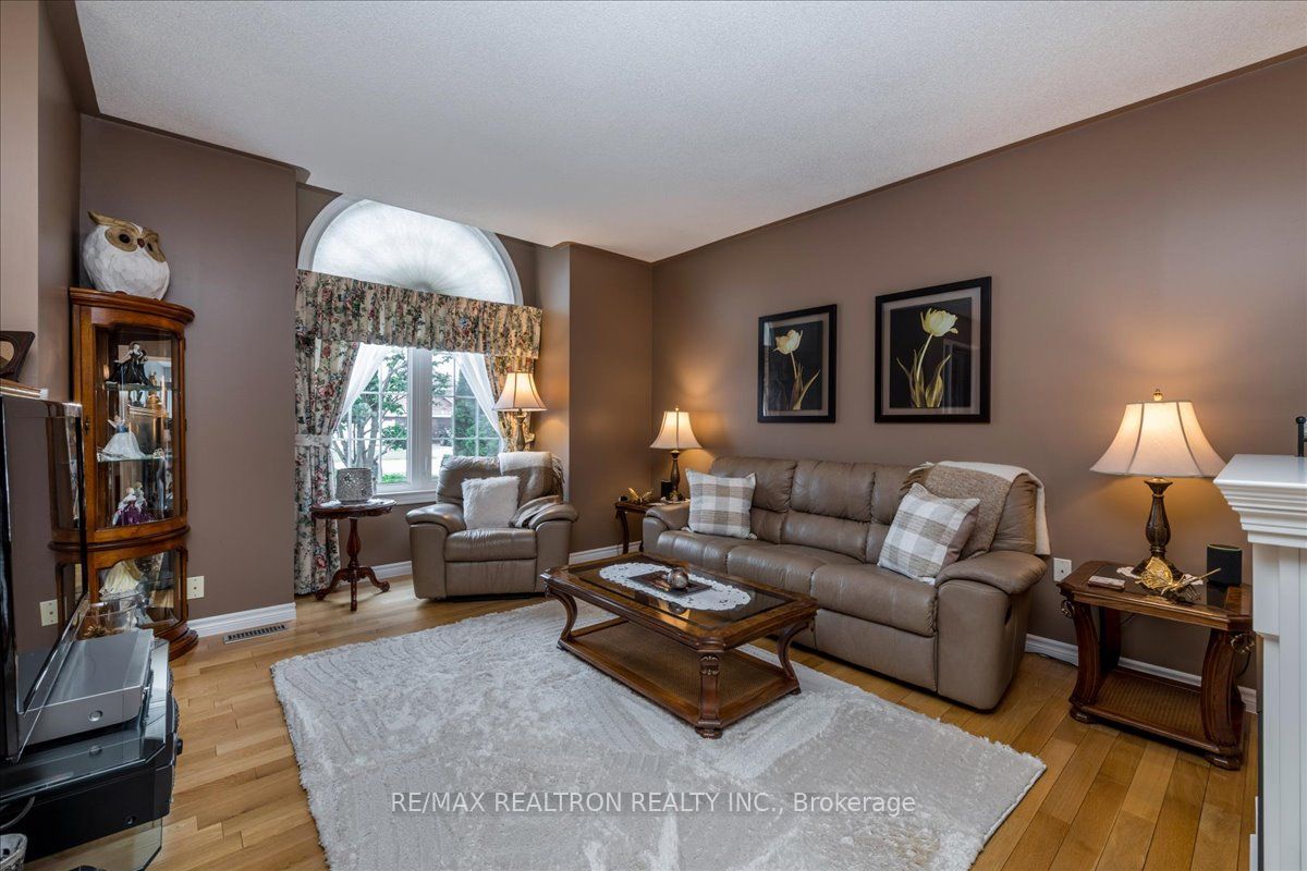 84 Kingsridge Rd