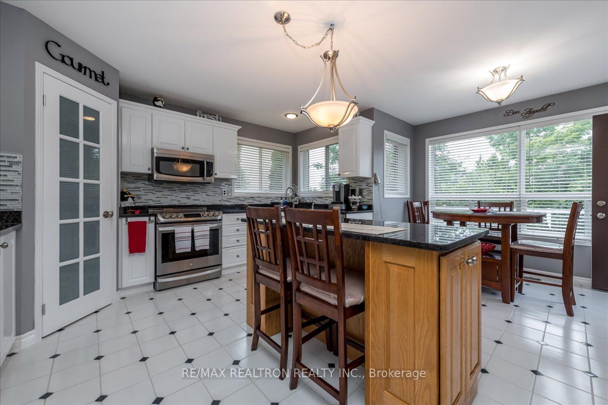 84 Kingsridge Rd