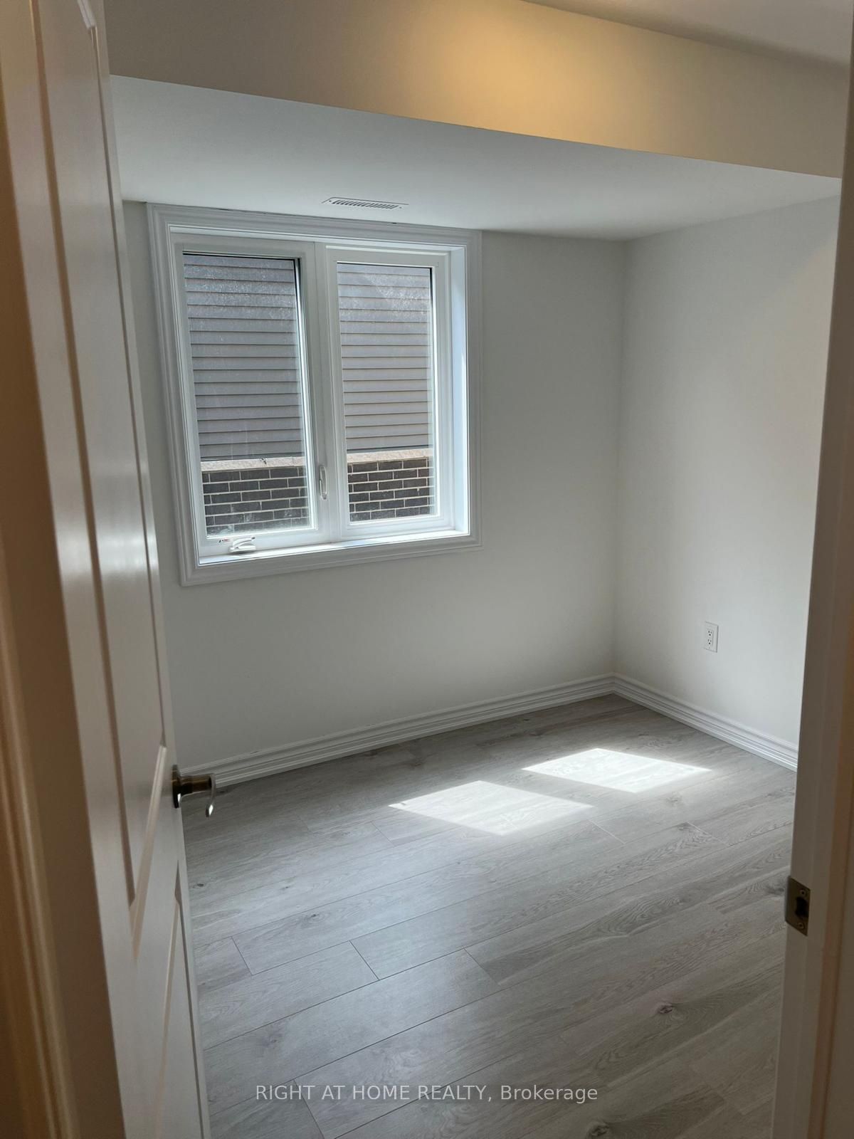 14 Wagon Lane E #5