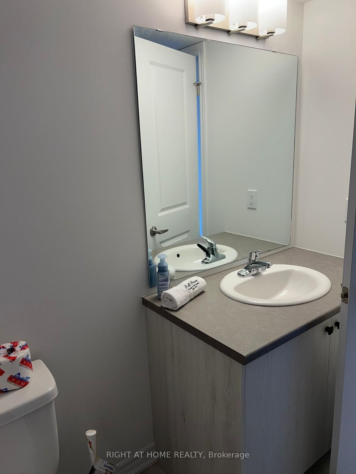 14 Wagon Lane E #5
