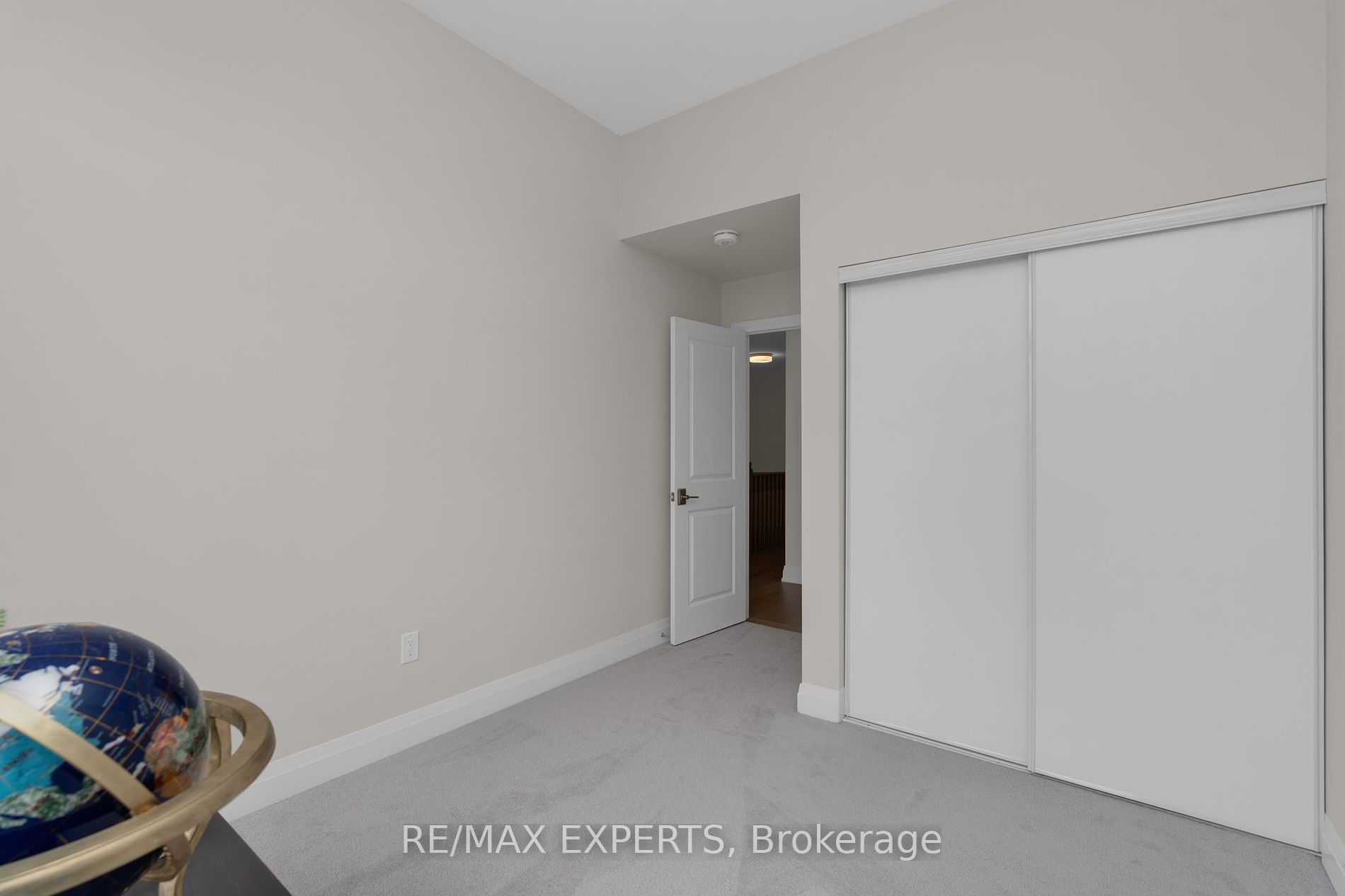 27 Sweet Cicely St