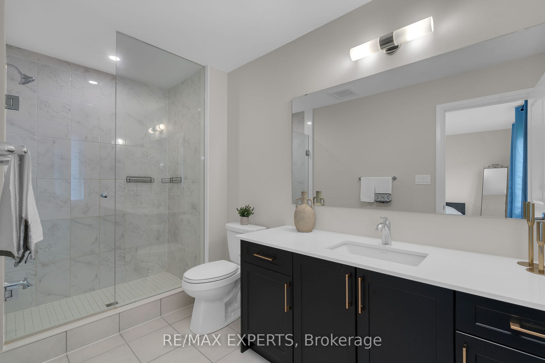 27 Sweet Cicely St
