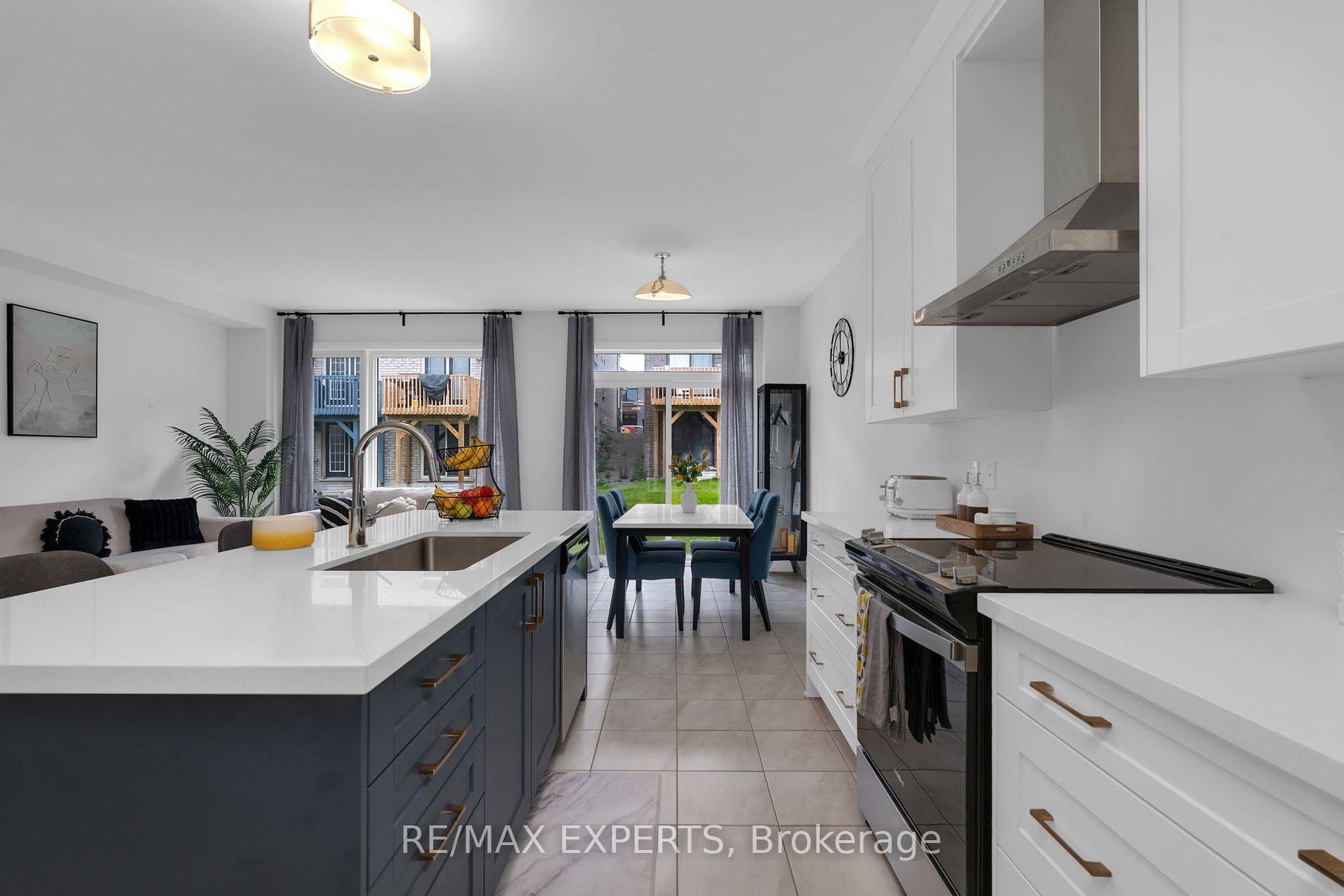27 Sweet Cicely St