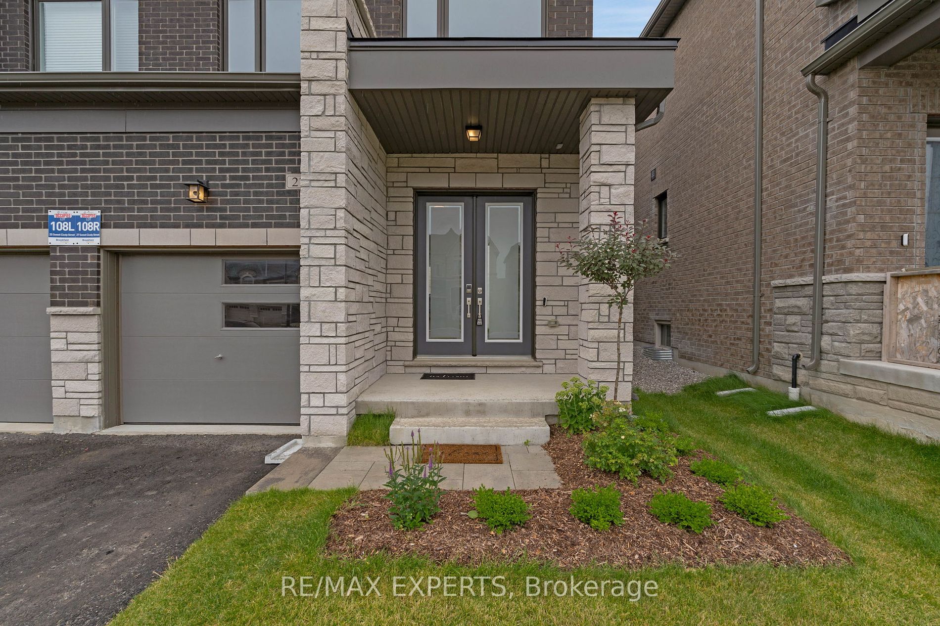 27 Sweet Cicely St