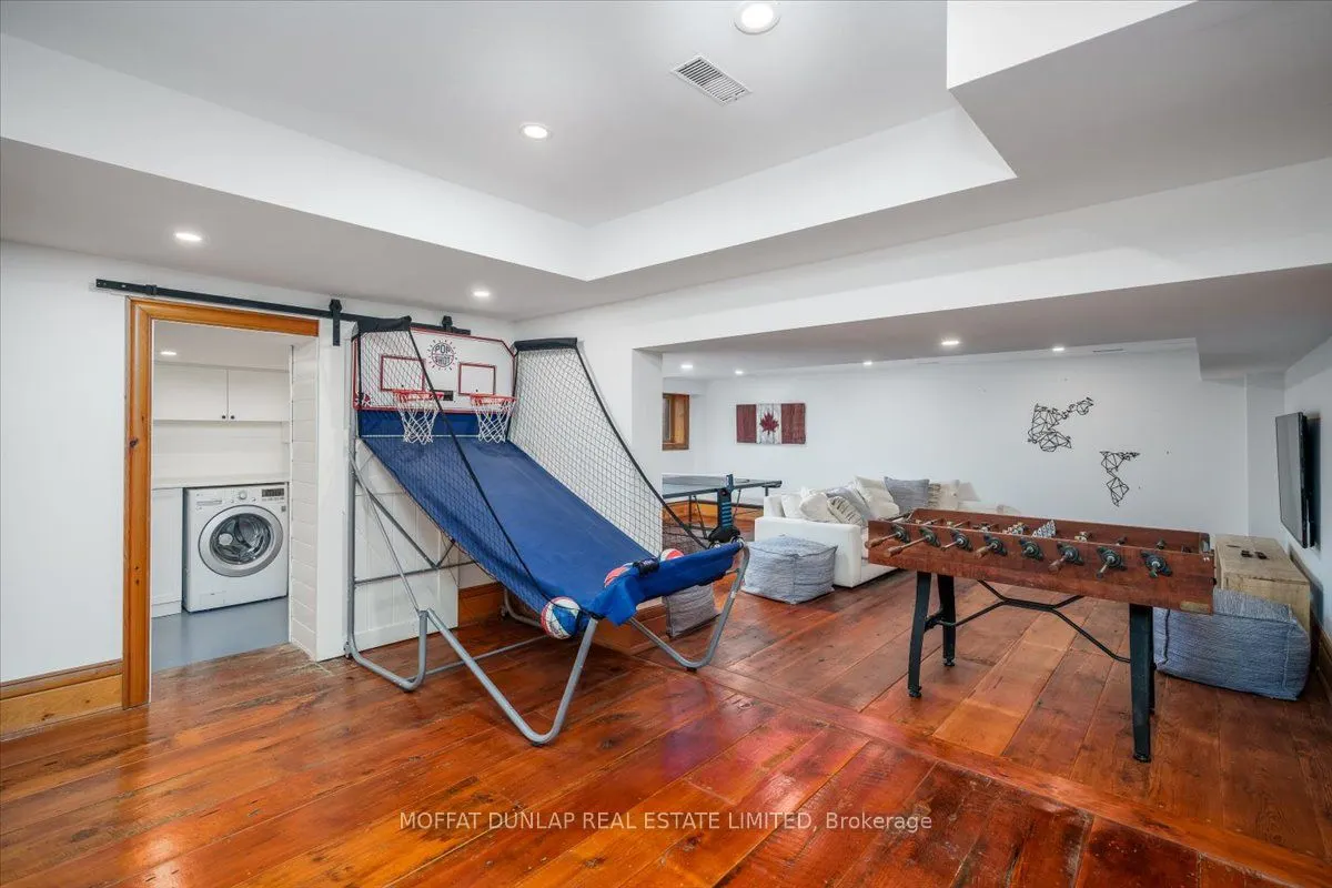 3664 6th Concession Rd
