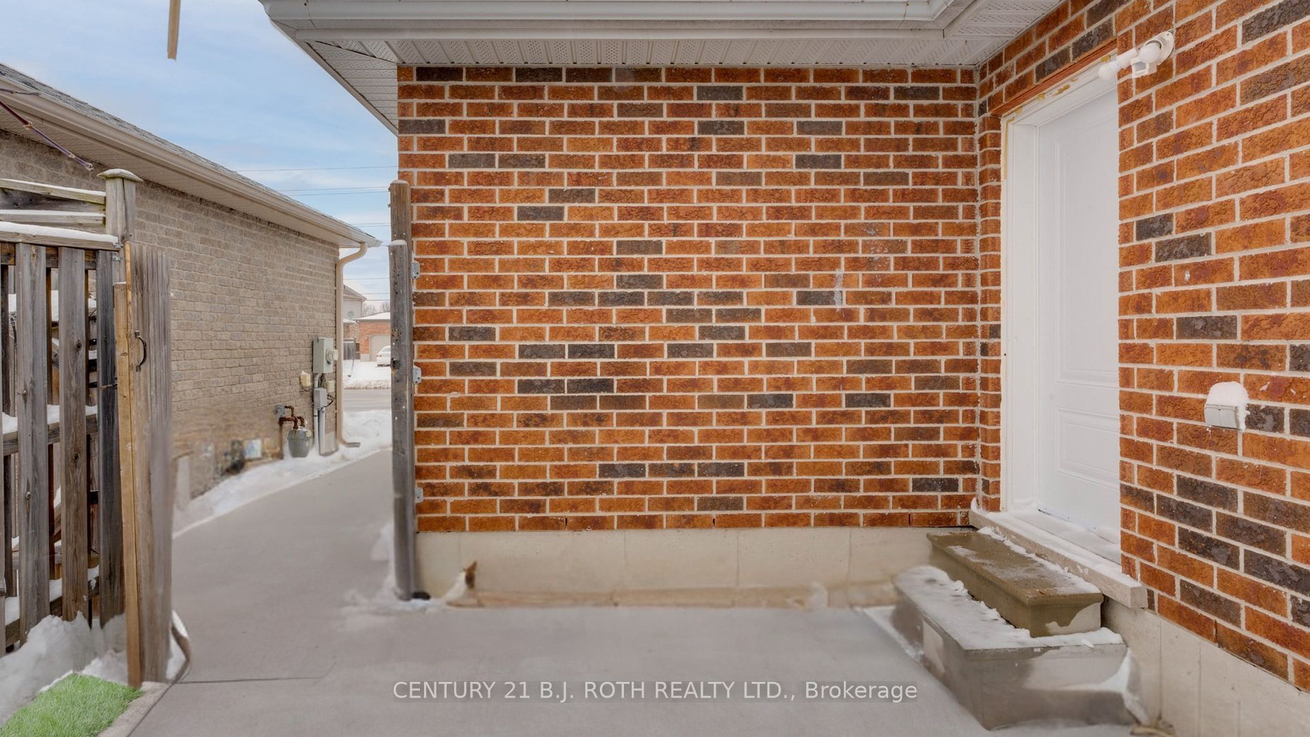 361 GEORGIAN Drive, #LOWER
