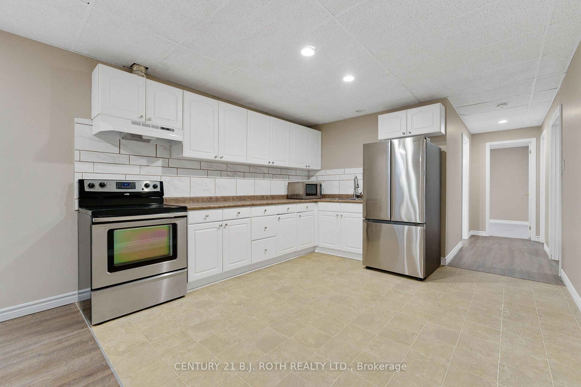 361 GEORGIAN Drive, #LOWER