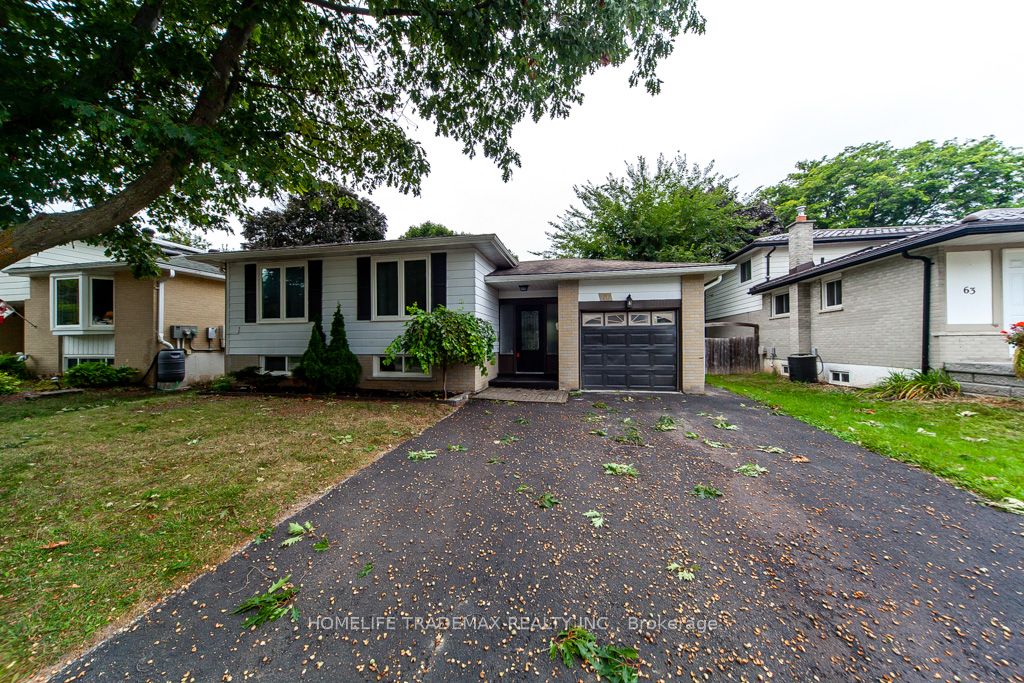 61 College Crescent