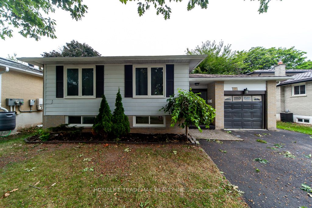61 College Crescent