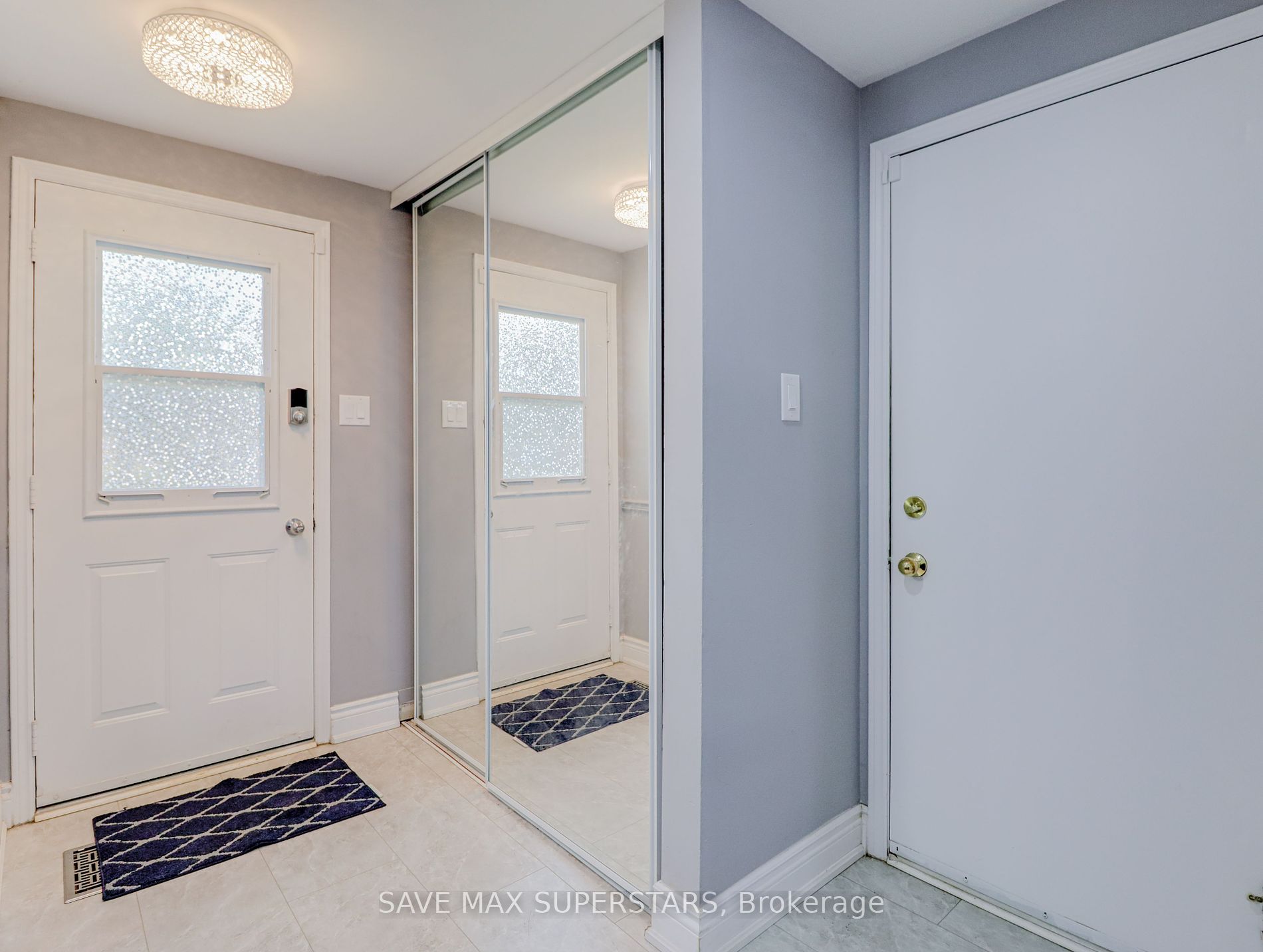 27 Maitland Dr