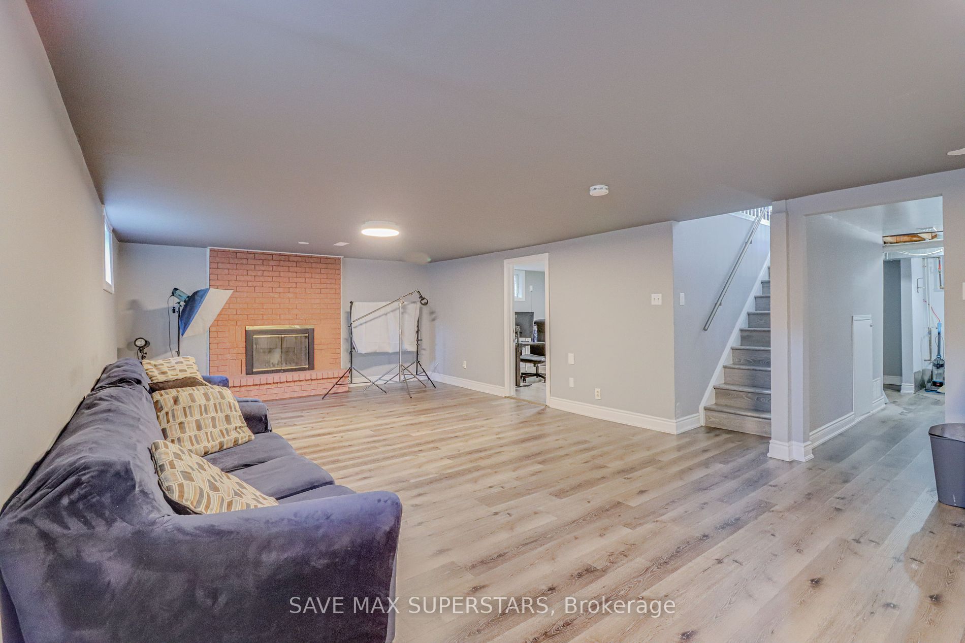 27 Maitland Dr