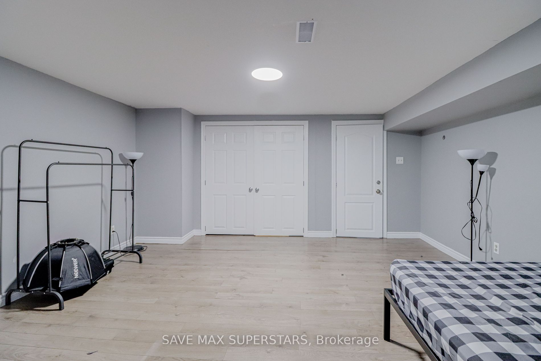27 Maitland Dr