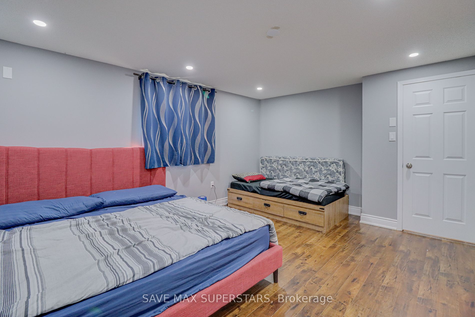 27 Maitland Dr