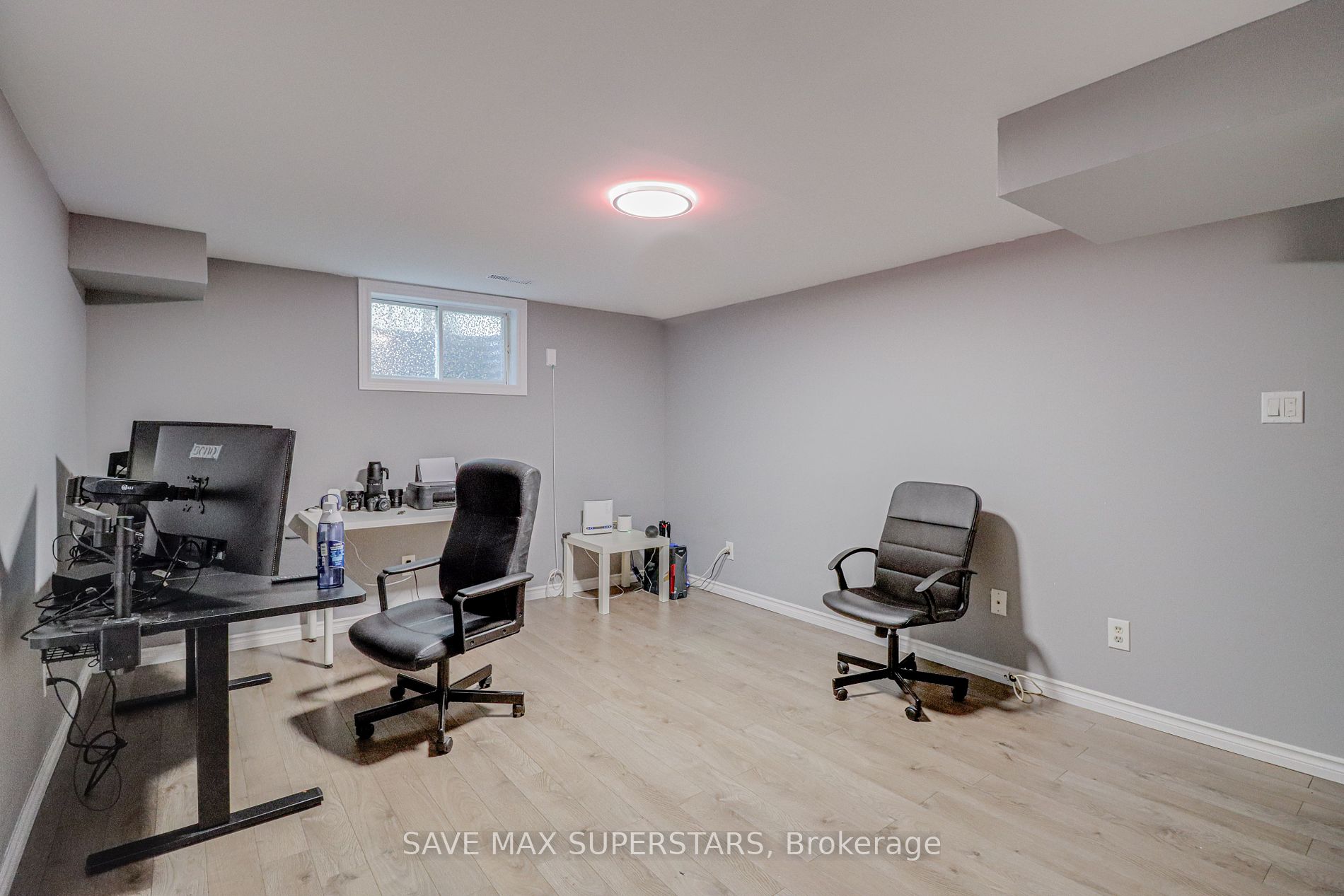 27 Maitland Dr