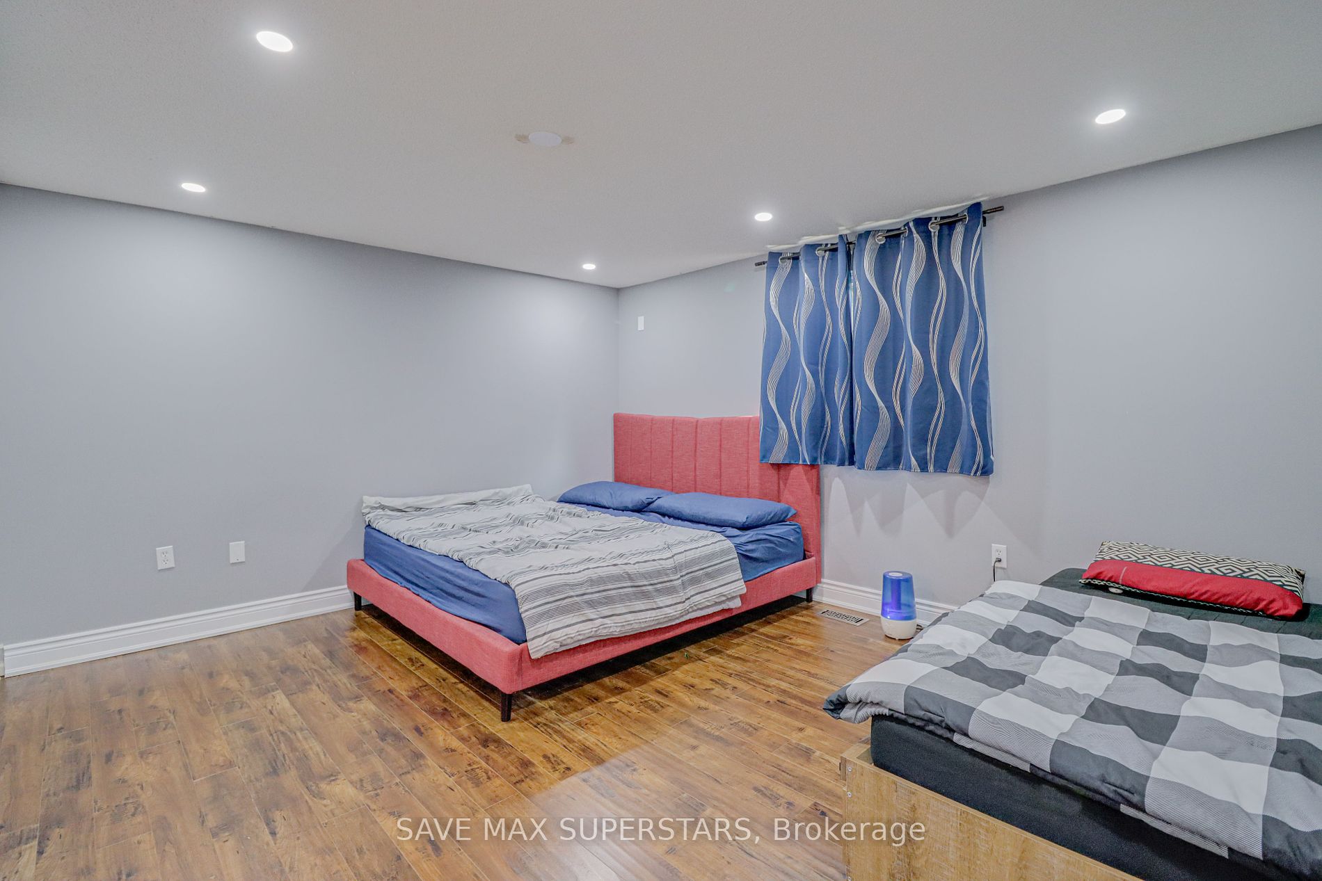 27 Maitland Dr