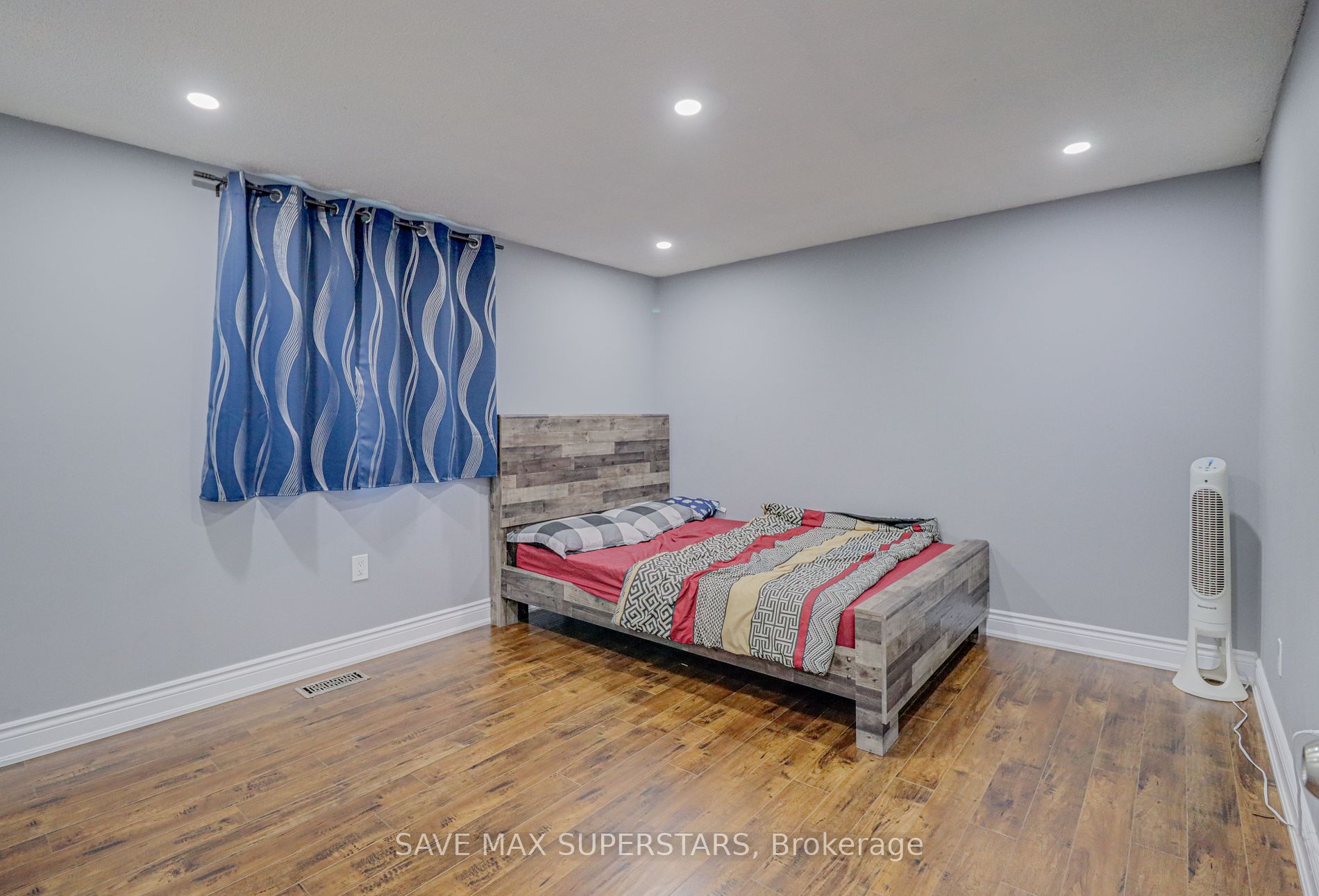 27 Maitland Dr