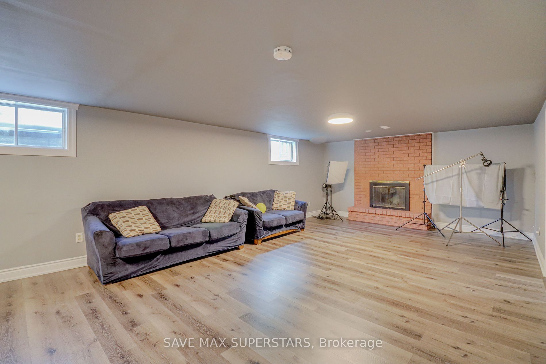 27 Maitland Dr