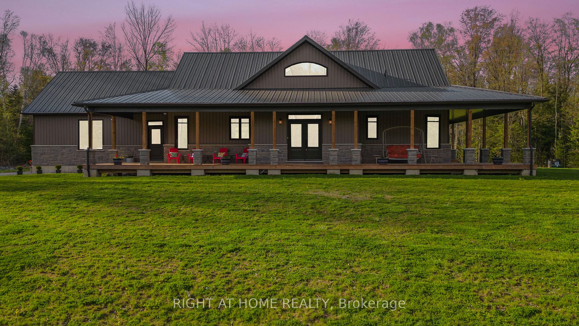 16 Whitetail Dr