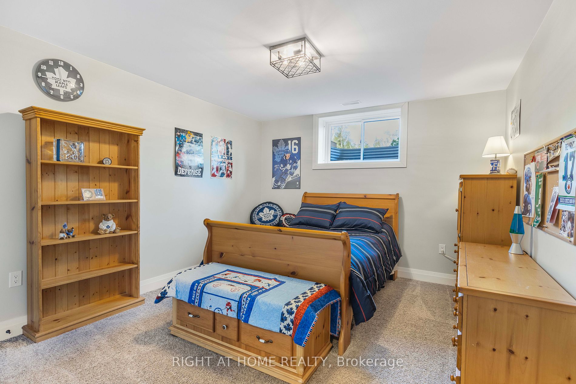 16 Whitetail Dr