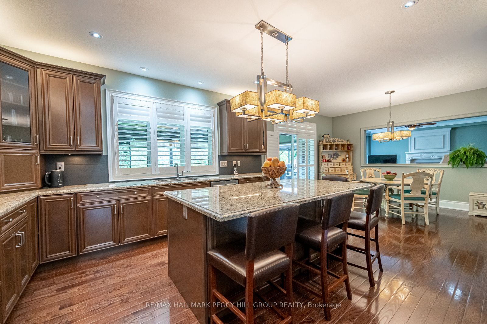 31 Plunkett Crt