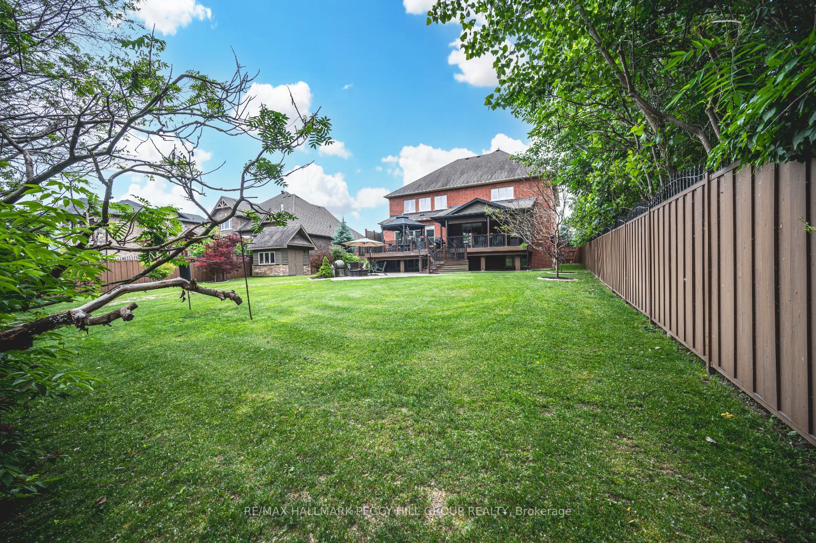 31 Plunkett Crt