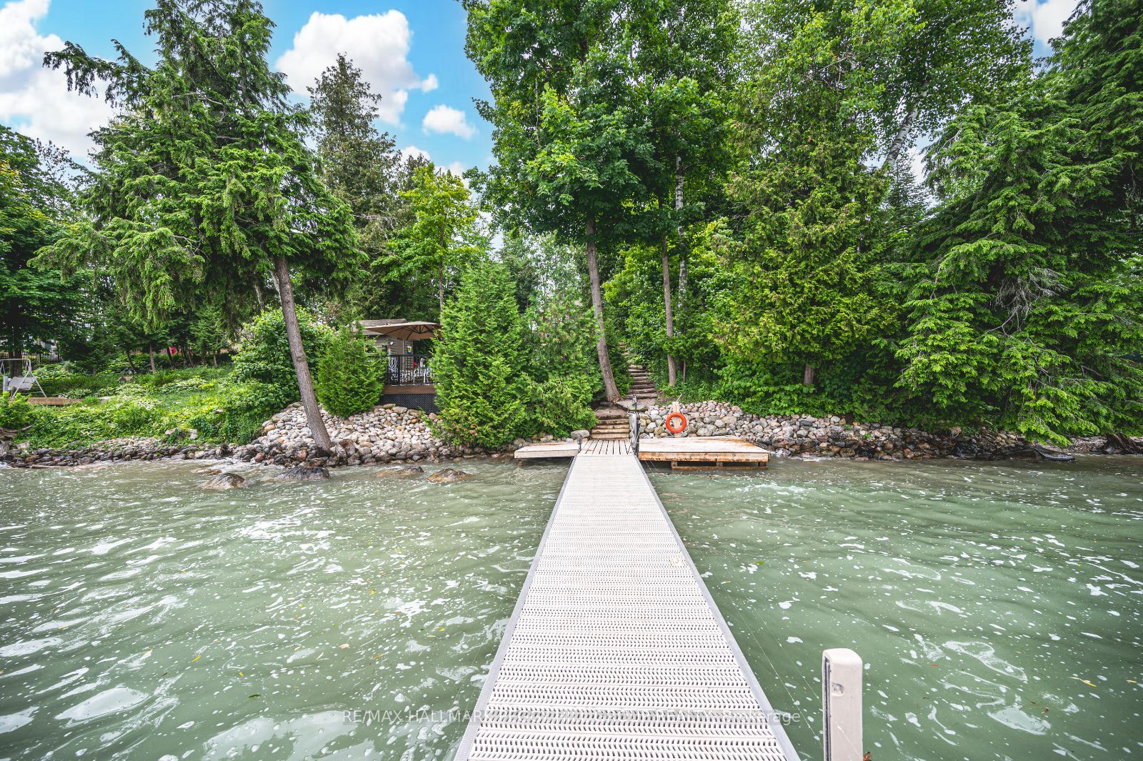 31 Plunkett Crt