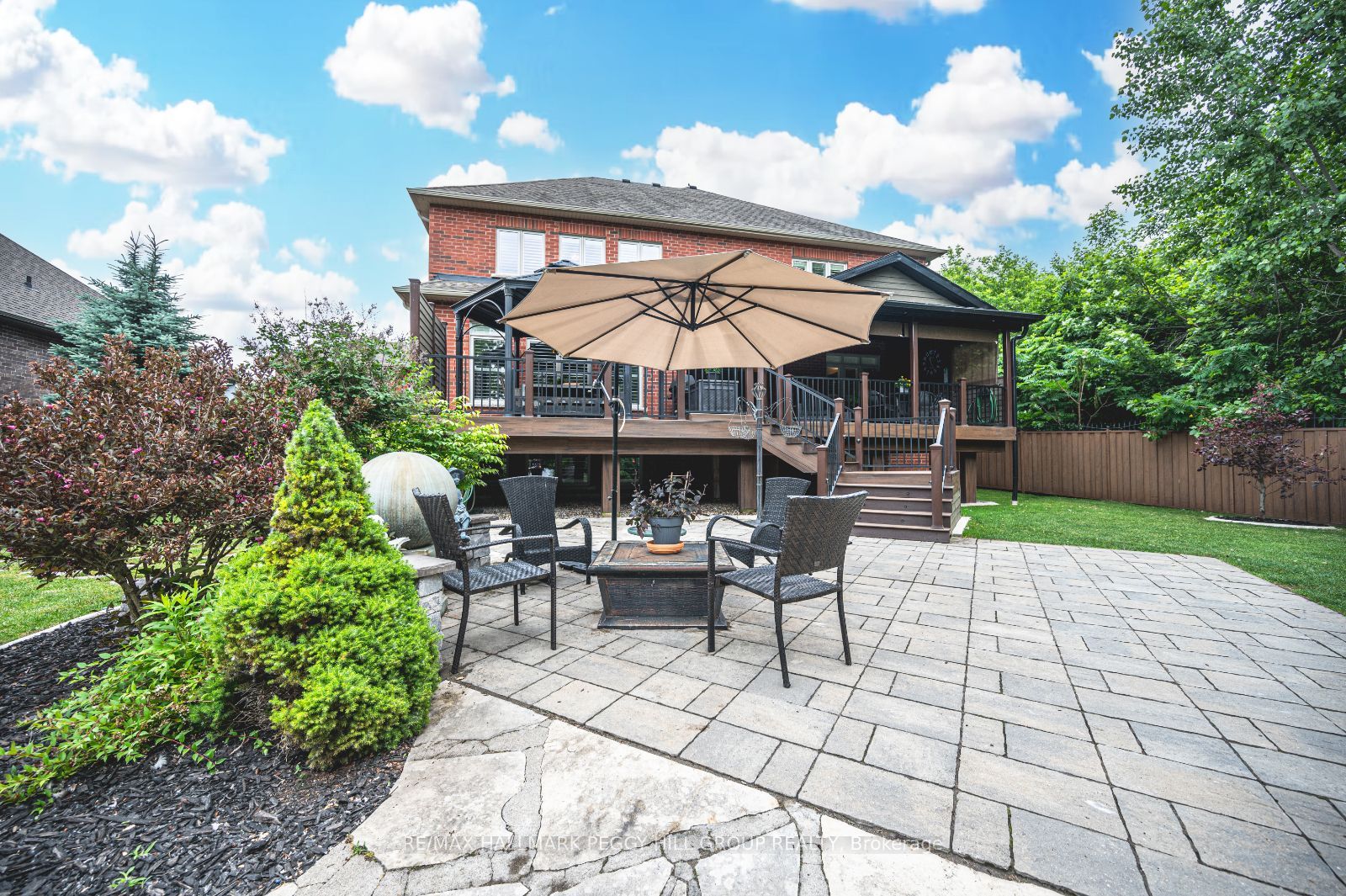 31 Plunkett Crt