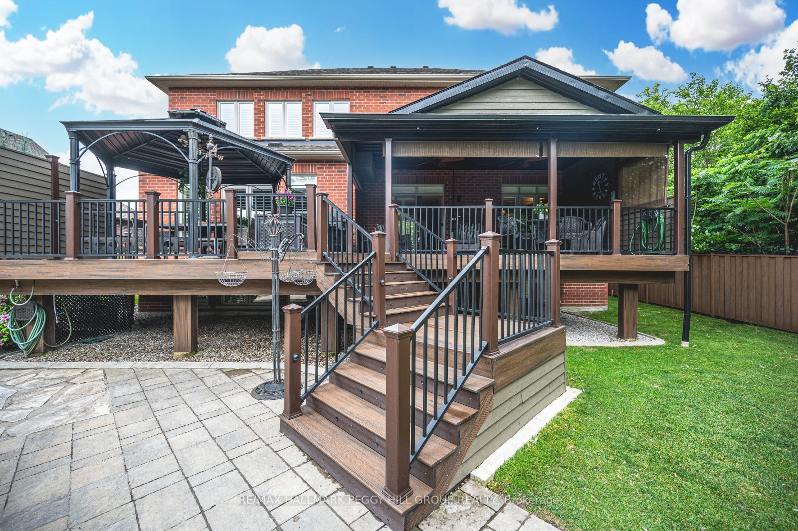 31 Plunkett Crt