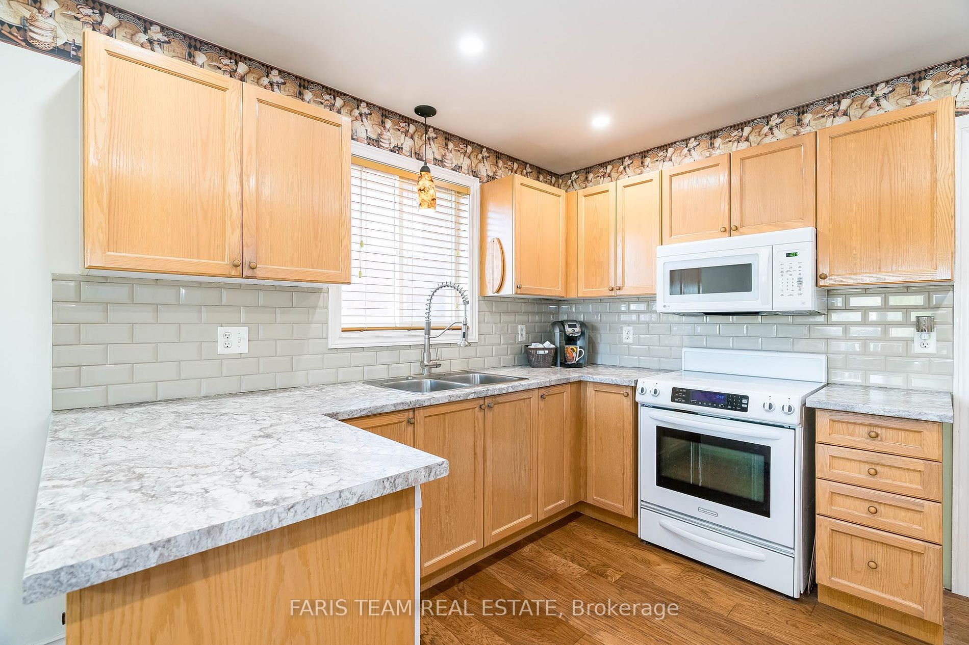 4 Marjoy Ave