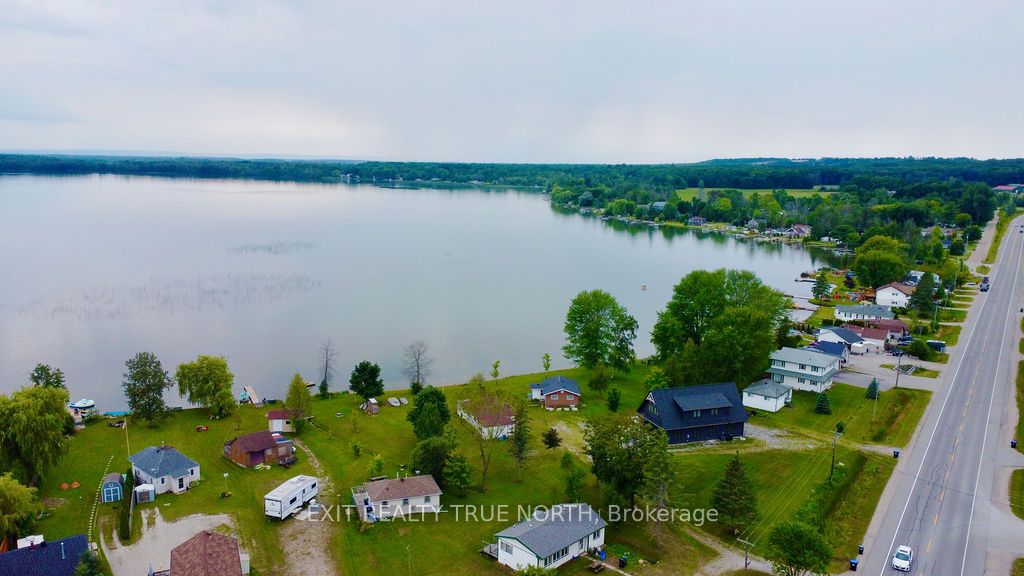 5632 Penetanguishene Rd