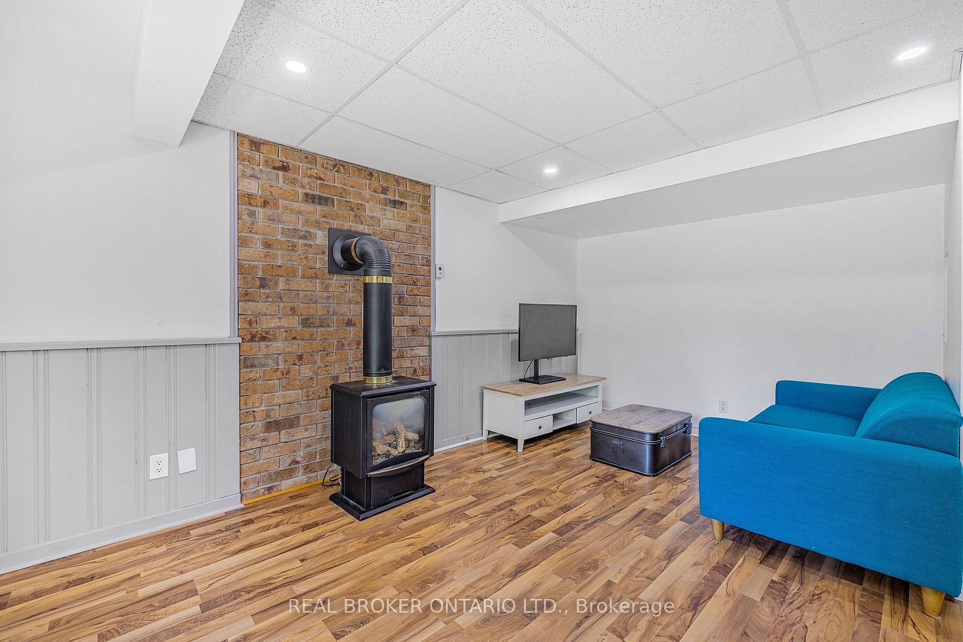 35 Pooles Rd