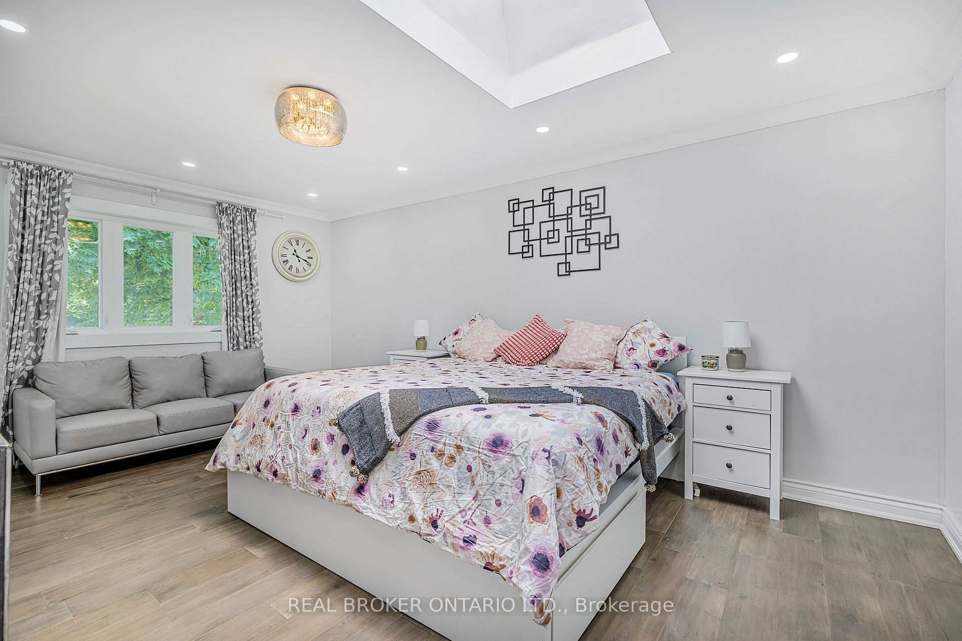 35 Pooles Rd