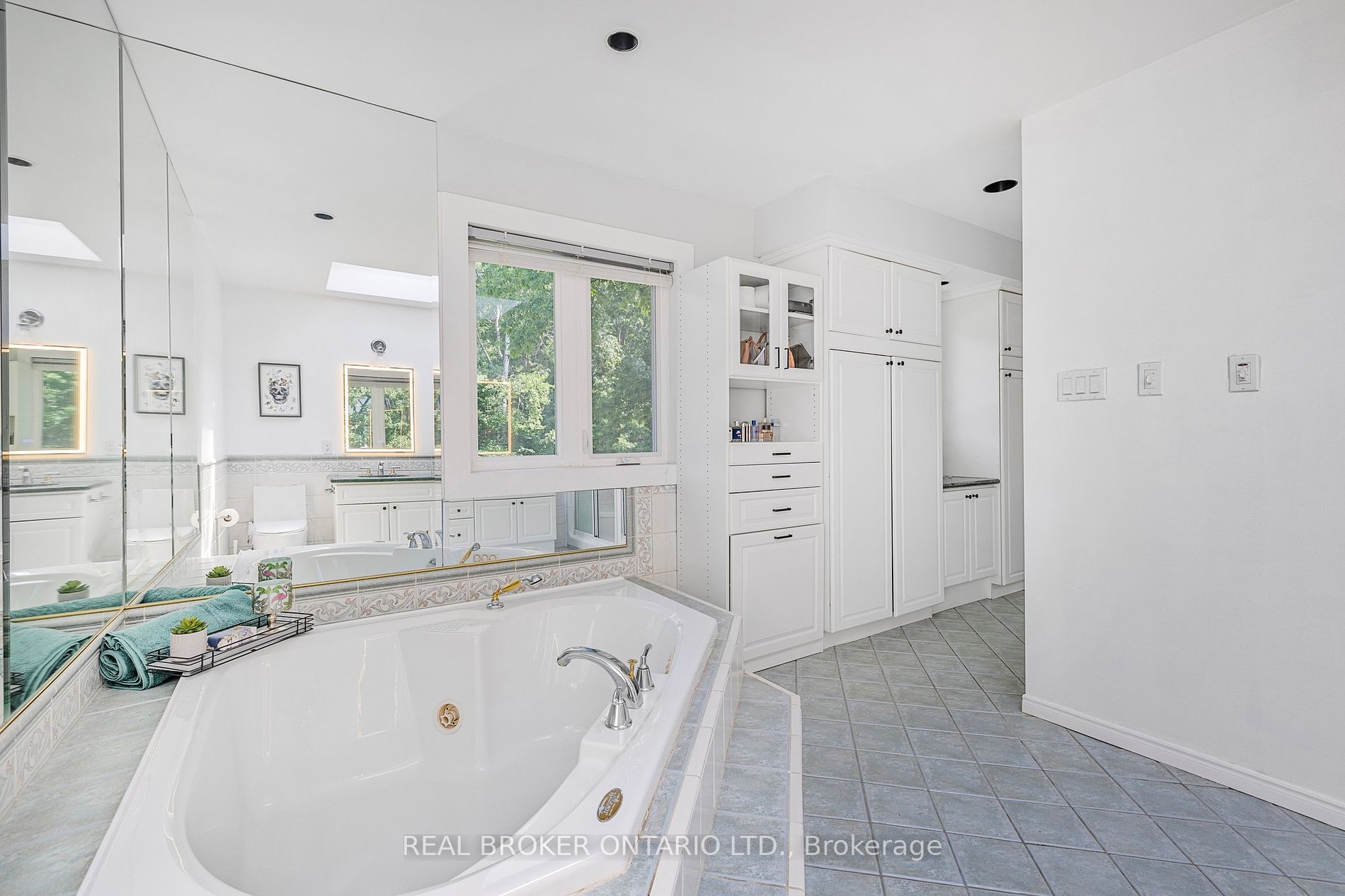 35 Pooles Rd