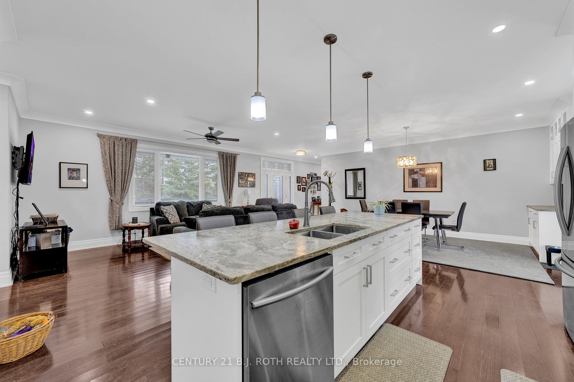 2775 Triple Bay Rd