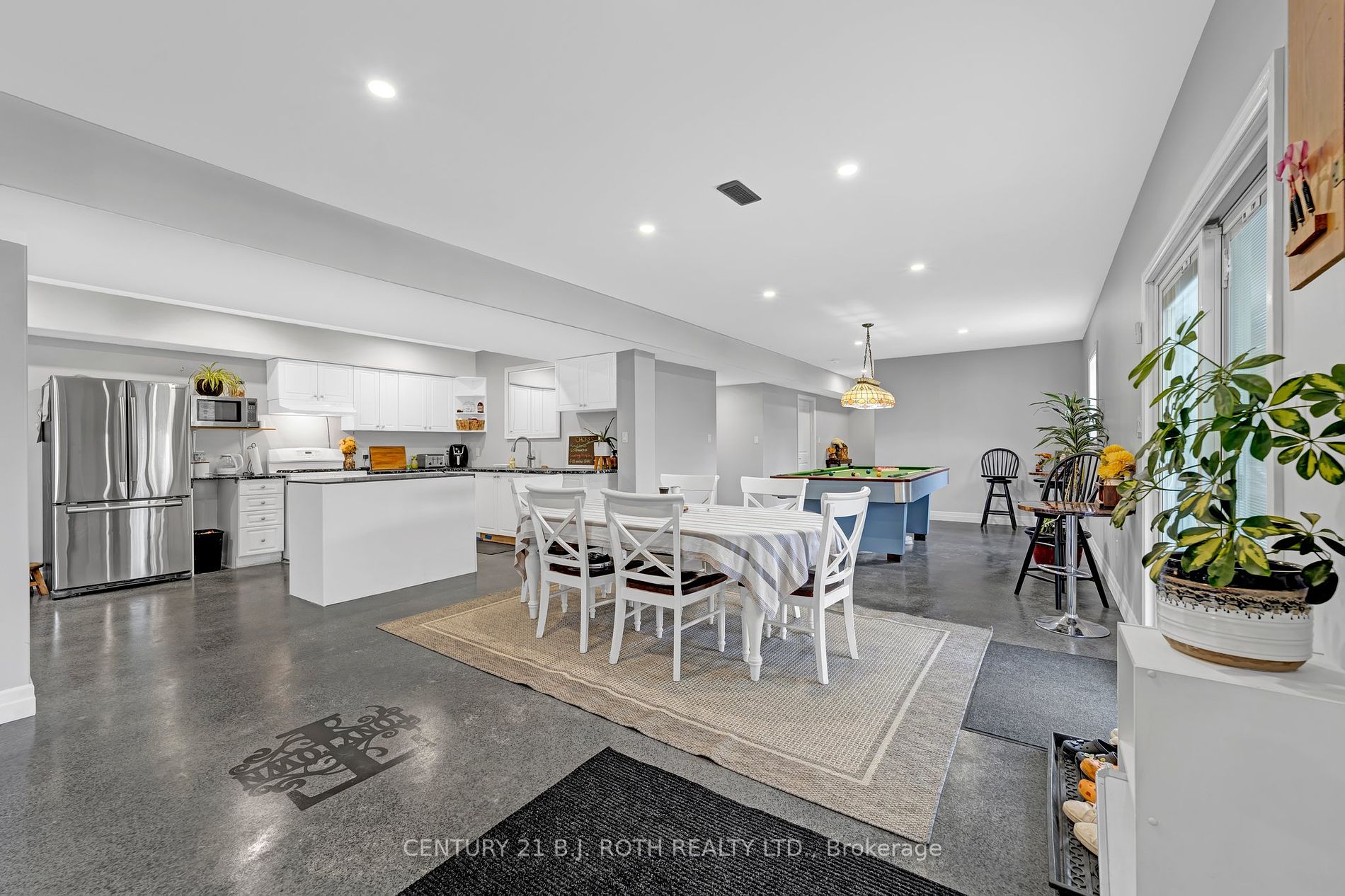 2775 Triple Bay Rd