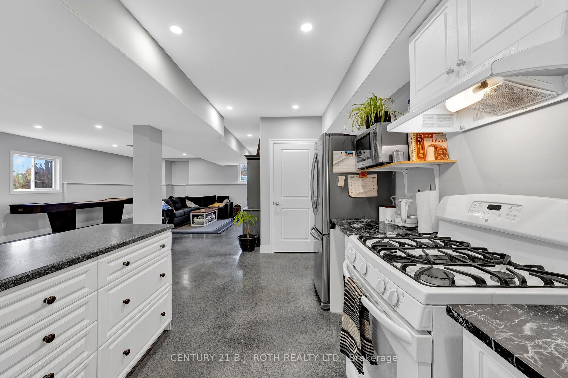 2775 Triple Bay Rd