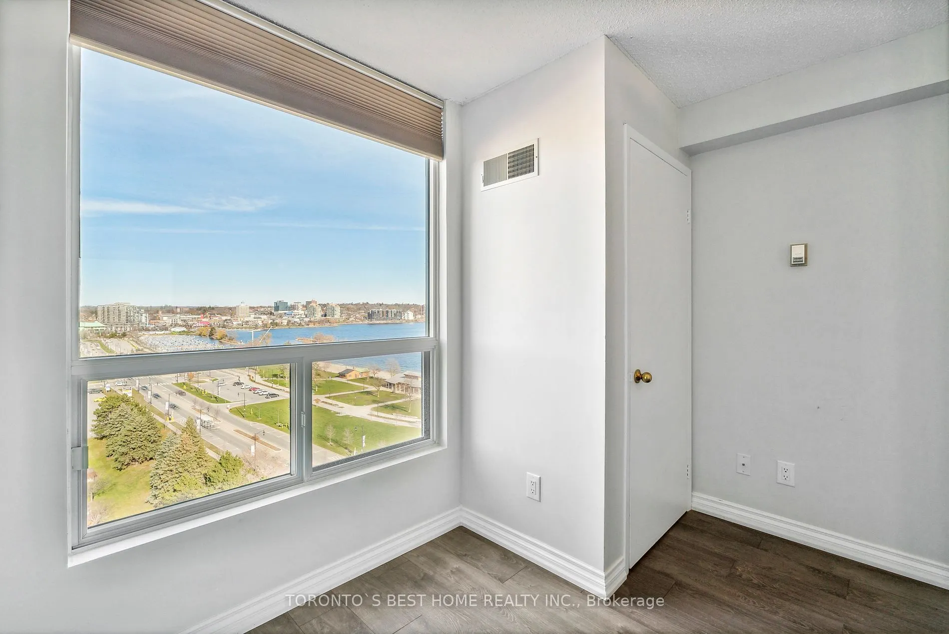 75 Ellen St, #1509