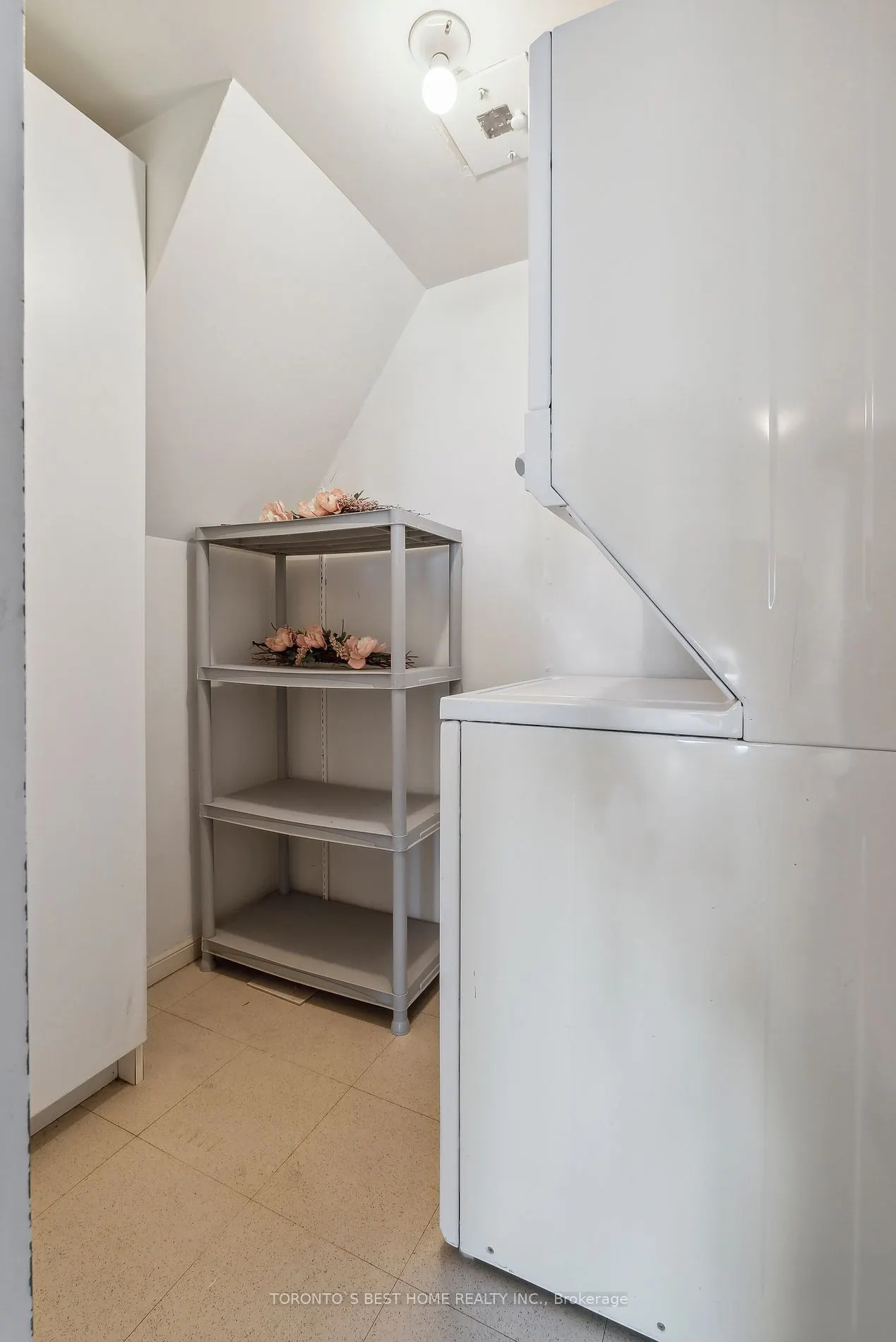 75 Ellen St, #1509