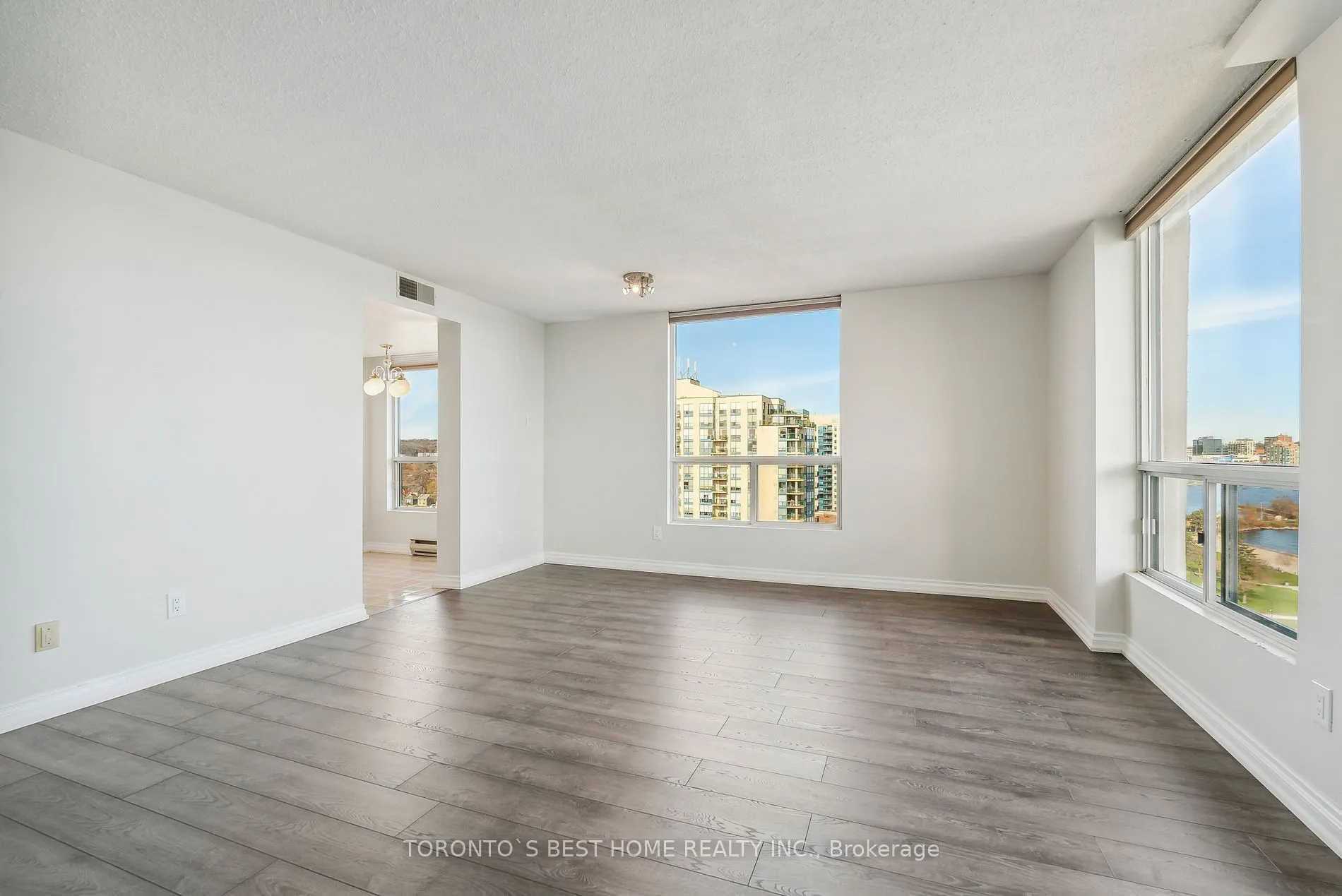75 Ellen St, #1509
