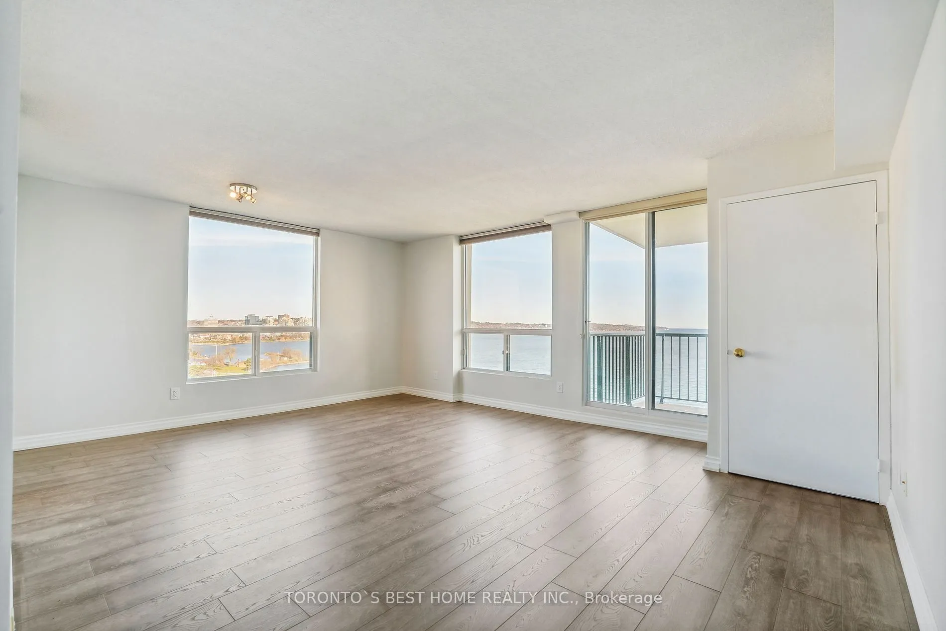 75 Ellen St, #1509