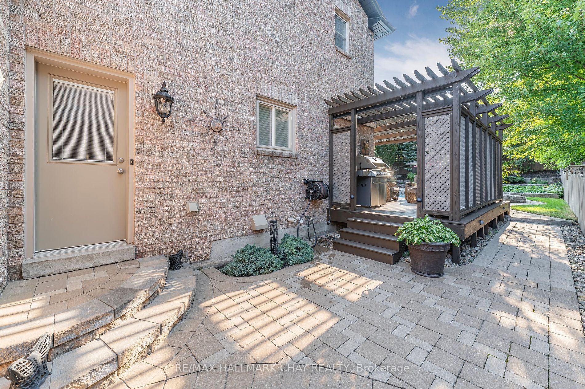 15 Cityview Circ