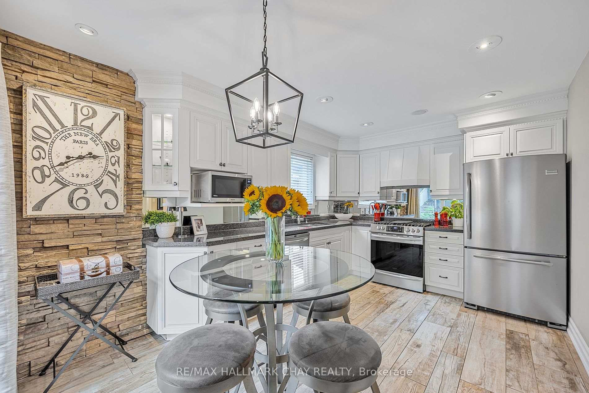 15 Cityview Circ