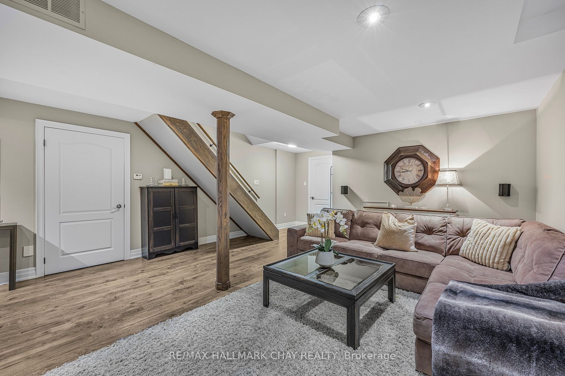 15 Cityview Circ