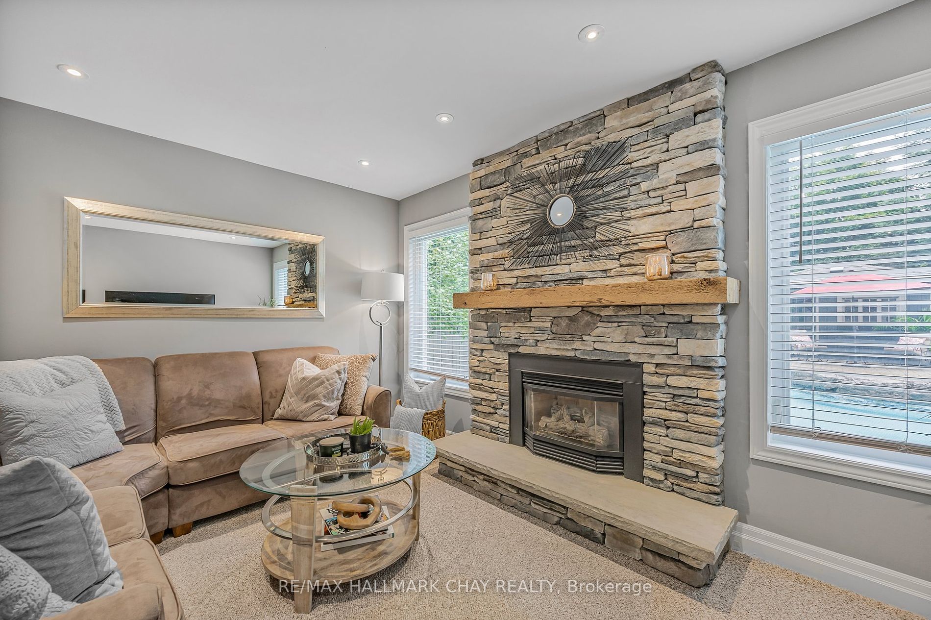 15 Cityview Circ