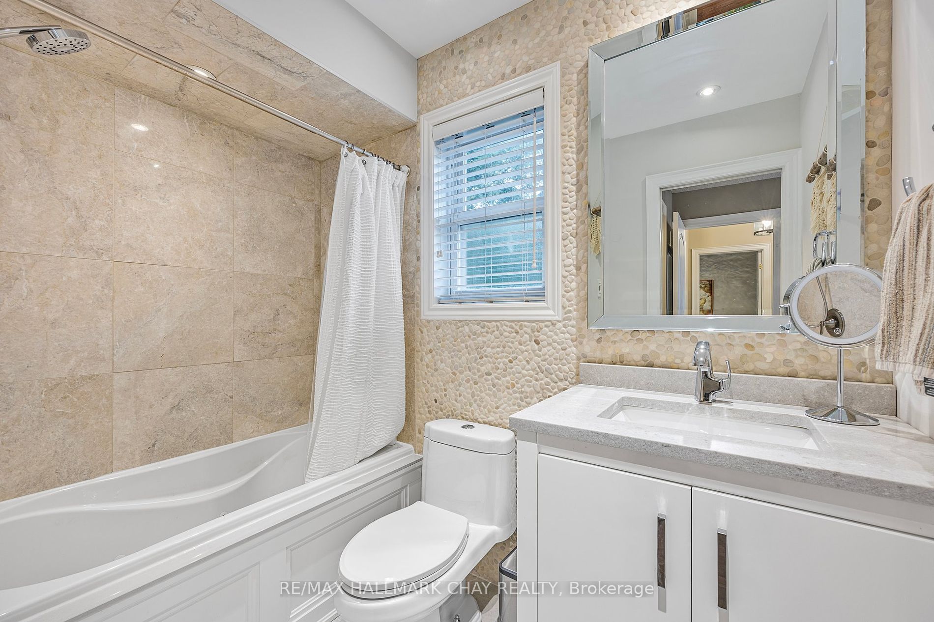 15 Cityview Circ