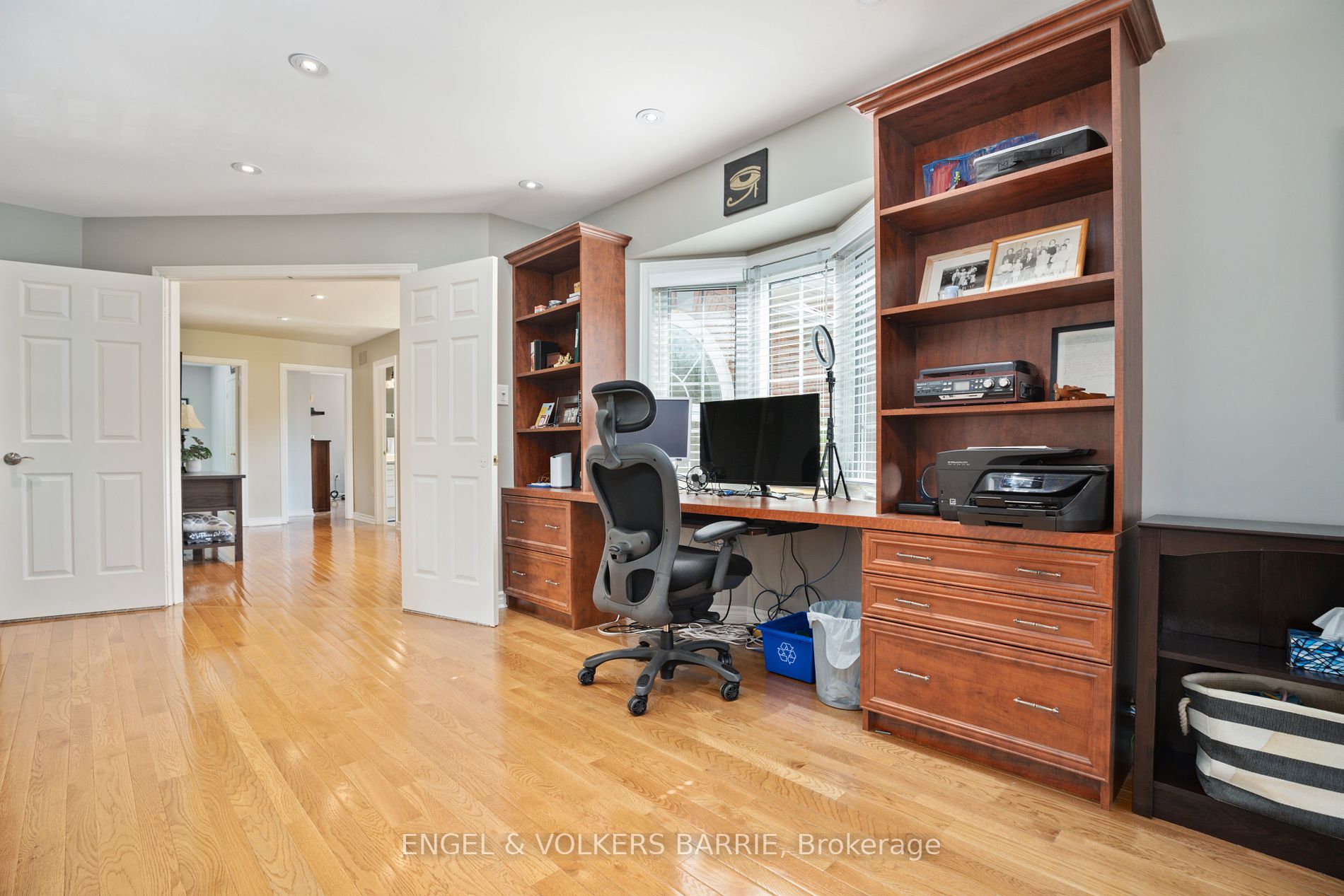 19 Grand Forest Drive